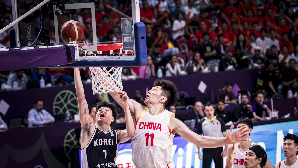 中国男篮击败韩国！听听各界媒体专家怎么说 王俊杰真香 胡明轩真差