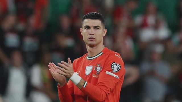 为何选择40岁的C罗首发？葡萄牙男足国家队主帅列出"三大支柱"