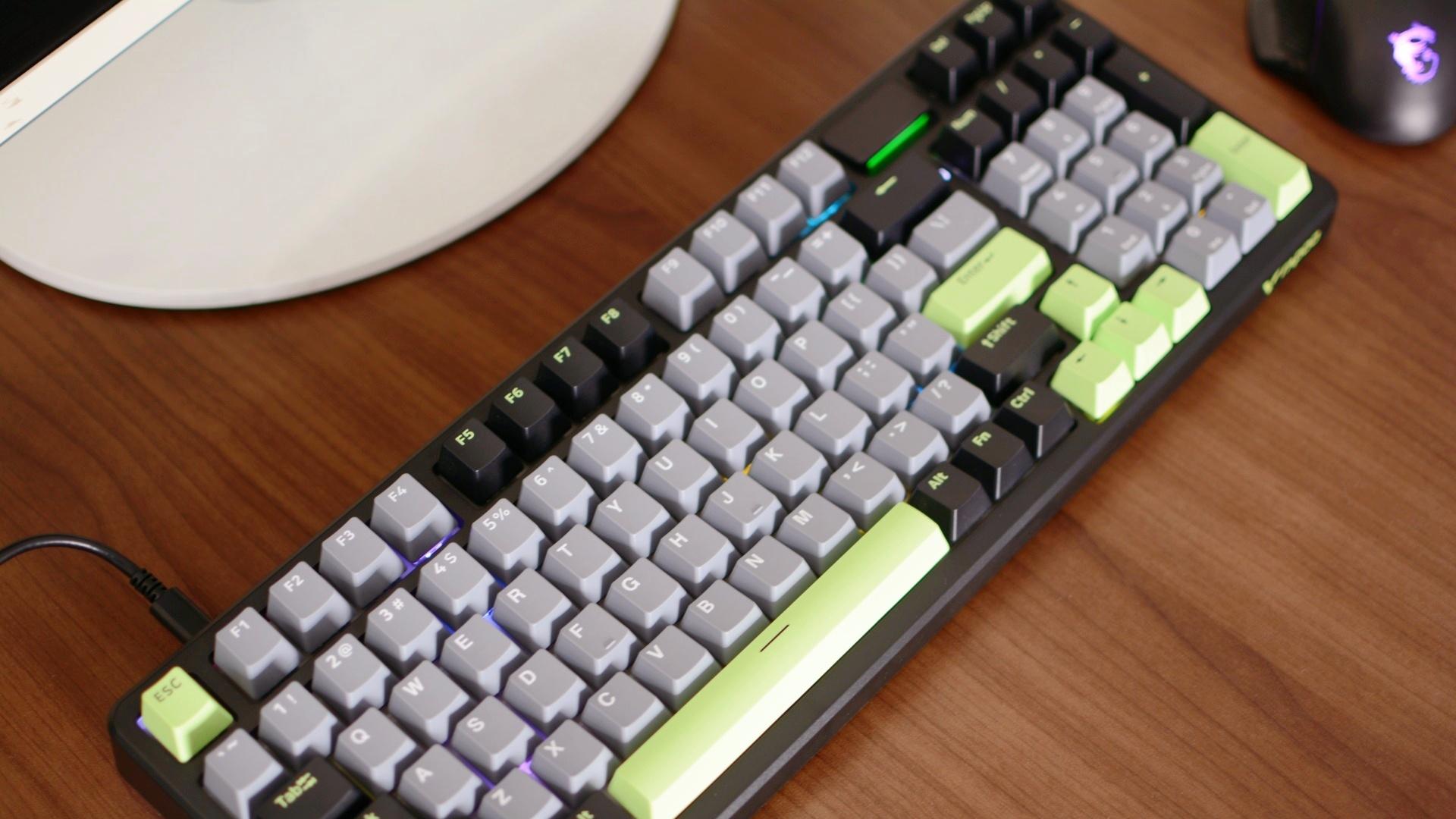 200 元价位的 “客制化自由”！雷柏 V700 DIY-98 快银轴键盘测评