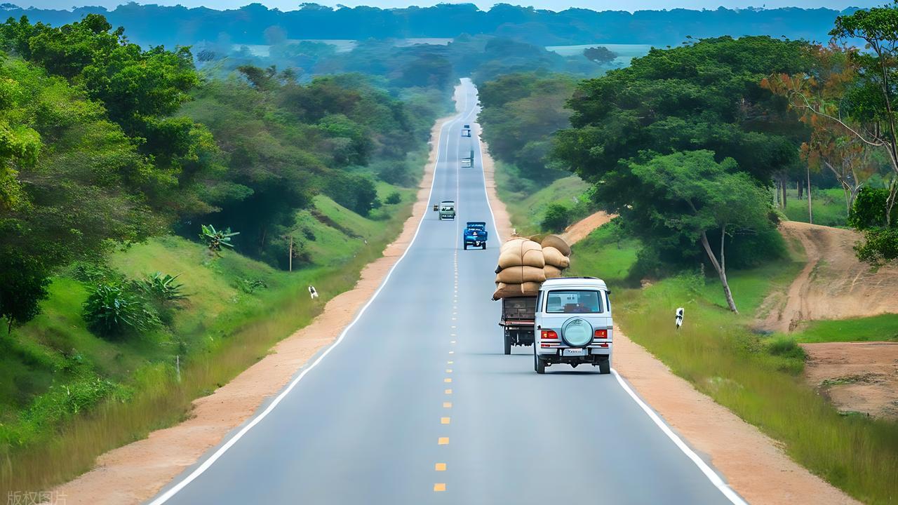 印度国土还没中国三分之一，公路里程为什么比中国还多？