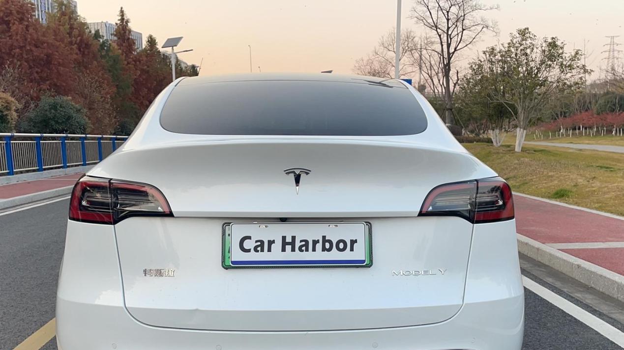 2023款Model Y后驱版，准新车况，纯电出行新选择