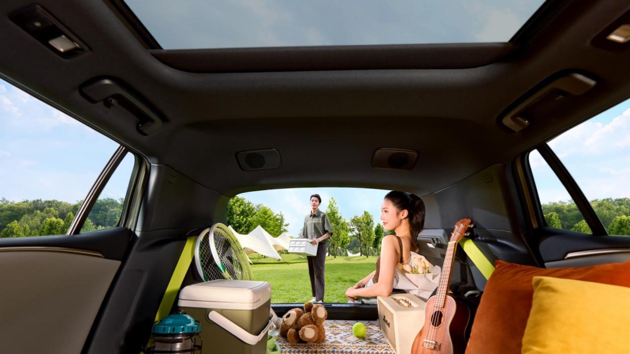 年轻人的SUV不该只有个性，领克06 Relive还加了安全守护