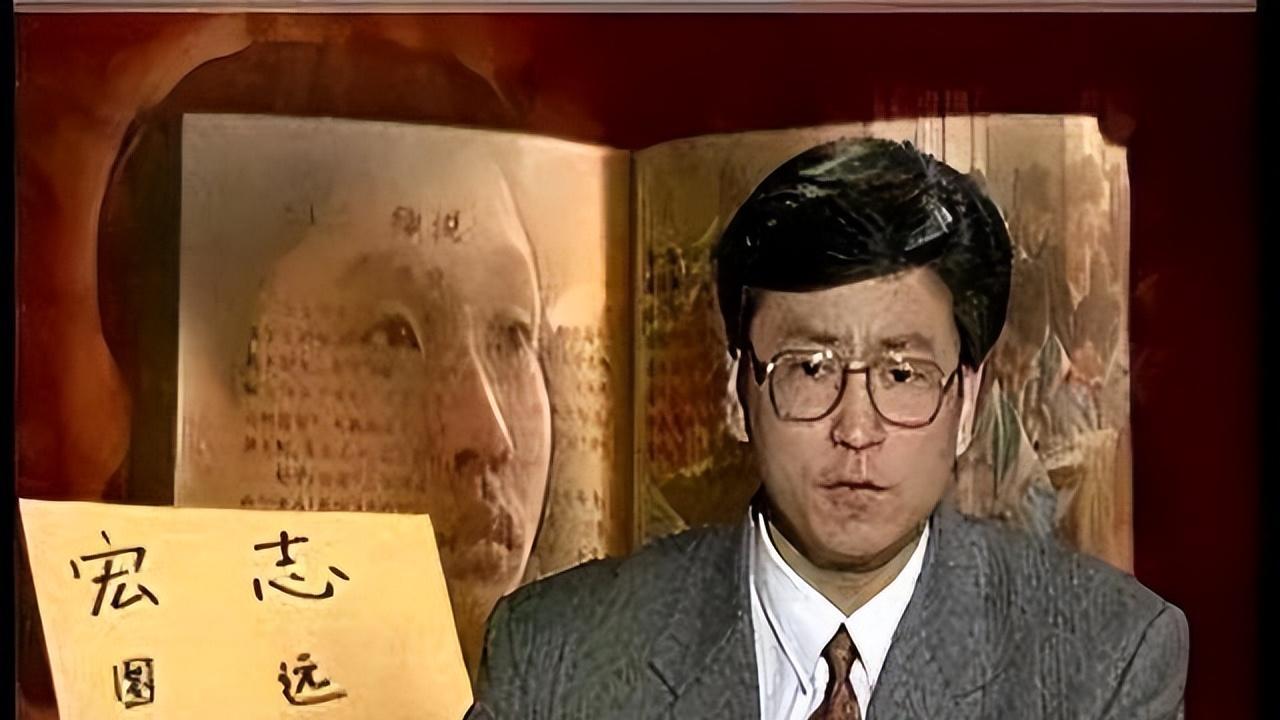央视主持人白岩松：8岁丧父，曾患抑郁症，妻子朱宏钧伴其左右