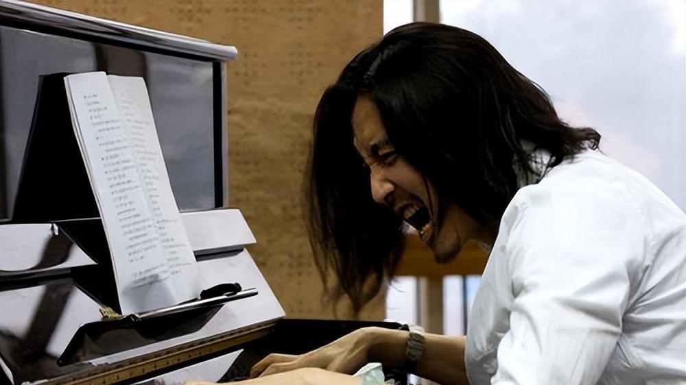 王龙正：长得帅演技好，37岁爱情事业双丰收，今又靠《燃罪》爆红