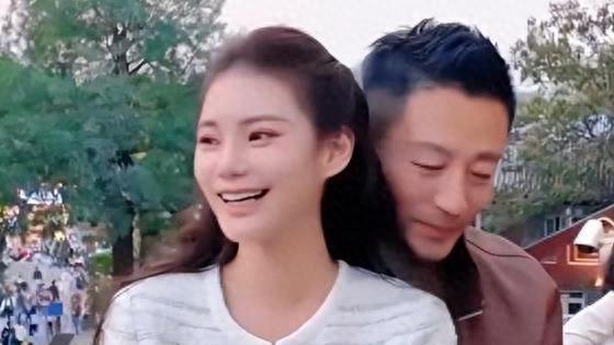 太扎心！曝马筱梅婚纱细节，999颗钻石吸睛，相比下大S婚礼真落魄