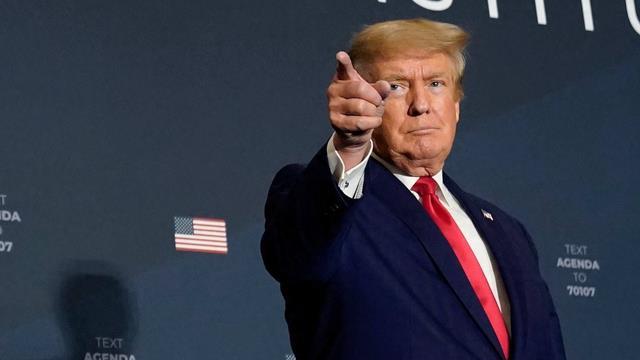 特朗普猛批普京，德国松绑援乌武器，俄乌和平无望，要再打三年？