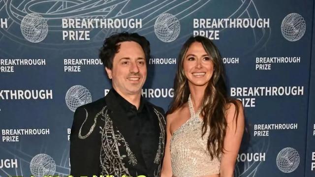 邓文迪默多克同框！6万礼服也遮不住的苦相？  现任妻子完胜！