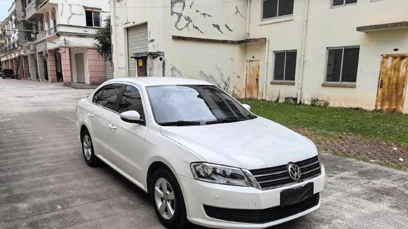 大众朗逸方向盘加热升级，分区温控功能，冬季握感更舒适