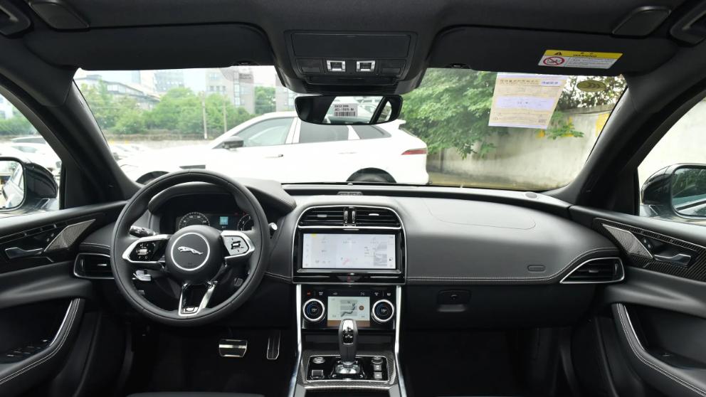 标配L2？这款豪华车，没啥科技感