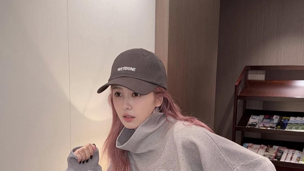 元气少女白鹿的私服穿搭来喽！休闲百搭款，新发色超赞~