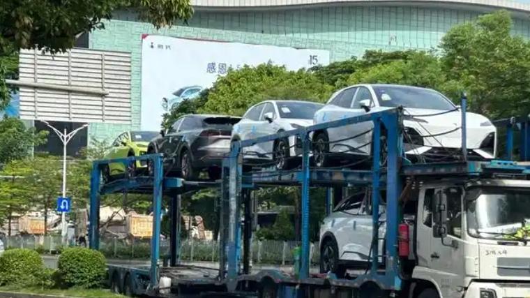 年终总结！中国新能源汽车年度成绩单：小米进前十，第一名没悬念