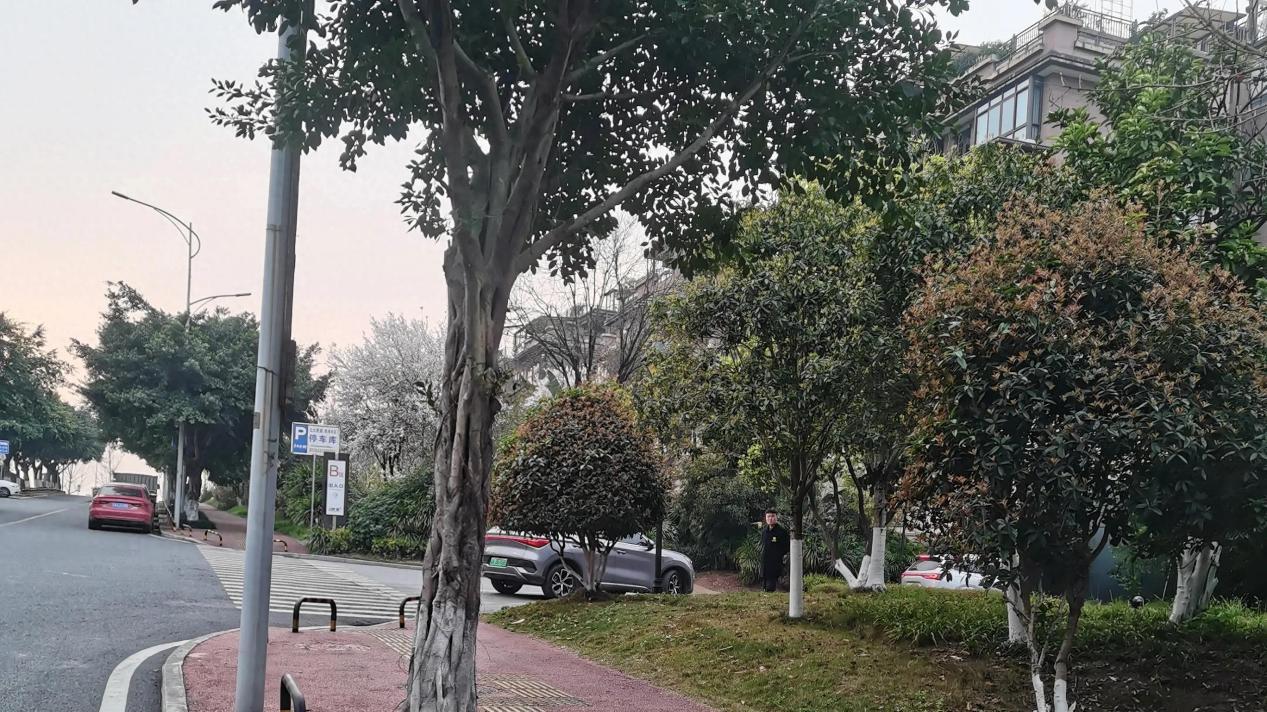 华为乾崑ADS自动驾驶系统主动安全和被动安全关键时刻能够保命