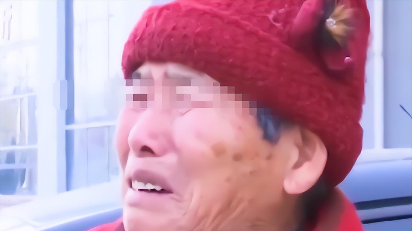 90岁老人59万存银行，取钱时竟遭到银行拒绝？银行：钱不是你的！