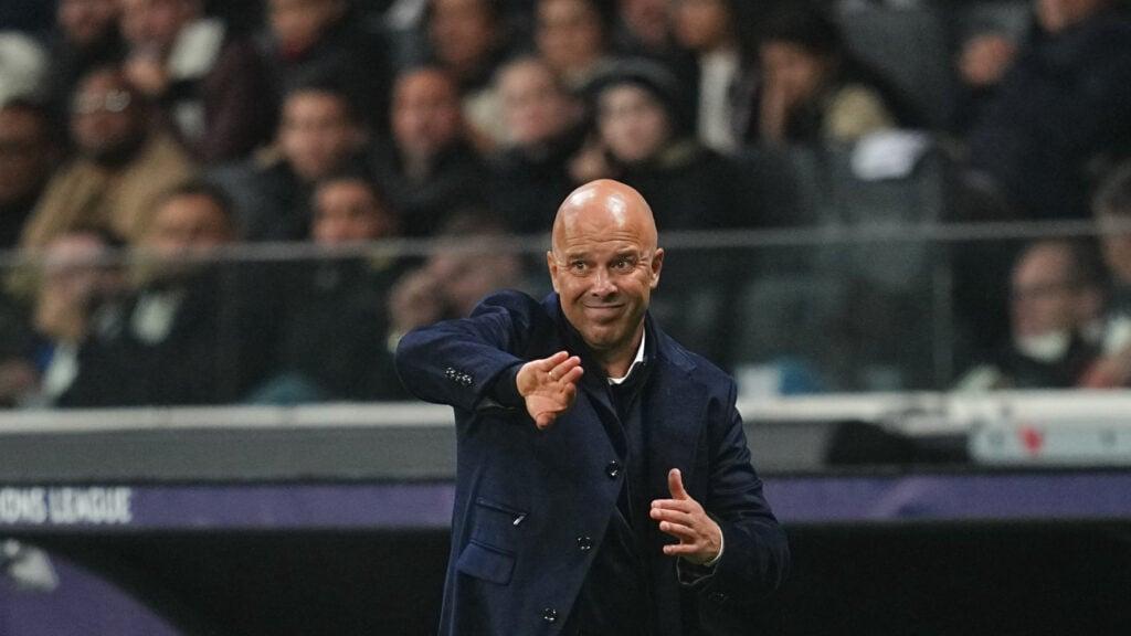 夏窗新援全水土不服，唯有一人扛队，斯洛特该醒了