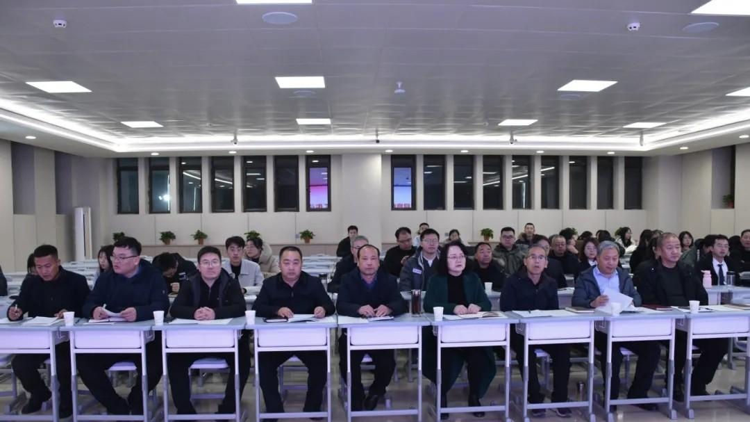 宁武县高级中学校首届班主任工作论坛圆满举行