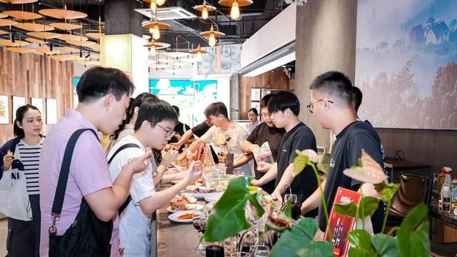 甘孜太阳山谷品牌发展推广暨得荣县新品葡萄酒推介活动在桐庐启幕