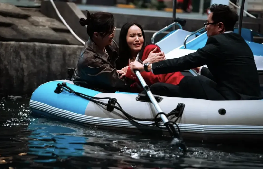 登顶top.1！Netflix再出封神之作，太生猛了