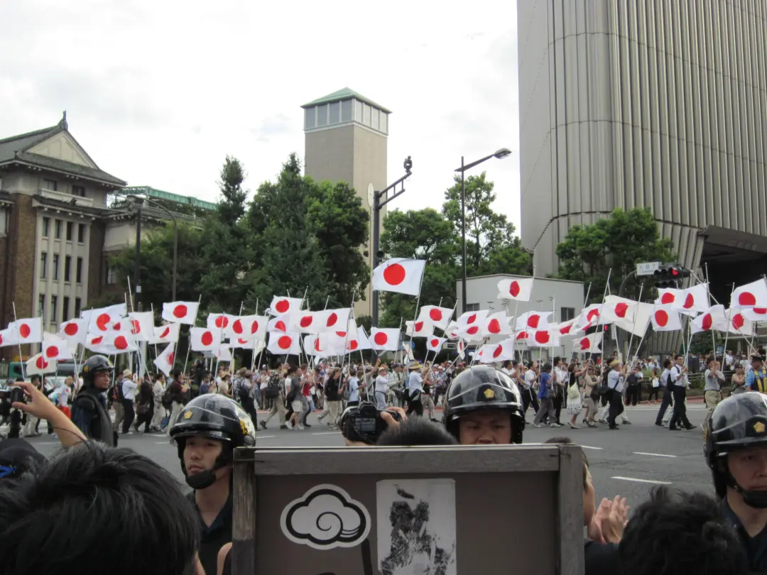 日本这帮人想逼死高市早苗！