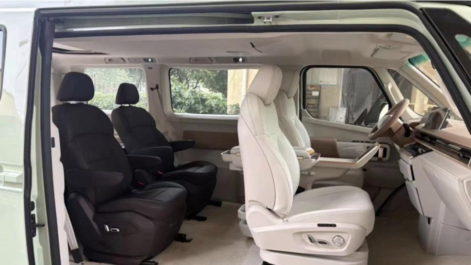 新赛道？吉利“纯电动宿营车”正式申报，空间超越MEGA！