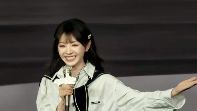 田曦薇现场甜蜜种草，长焦Live神器 vivo S50系列发布，2999元起