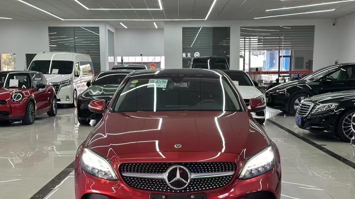 48V轻混系统加持，16万出头喜提红色2020款奔驰C级！
