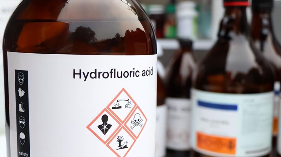 俗称化骨水！氢氟酸有多恐怖？宛如“地雷”谁能防得住？