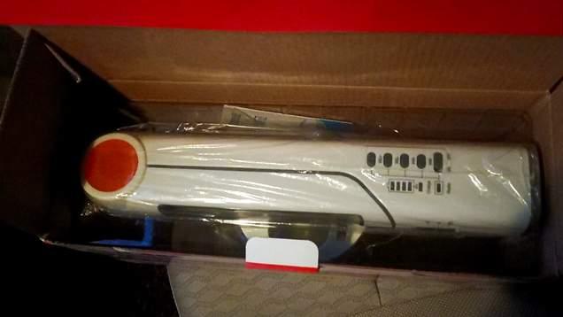 手摇加太阳能双充电模式续航无限，这款应急台灯，还支持收听广播