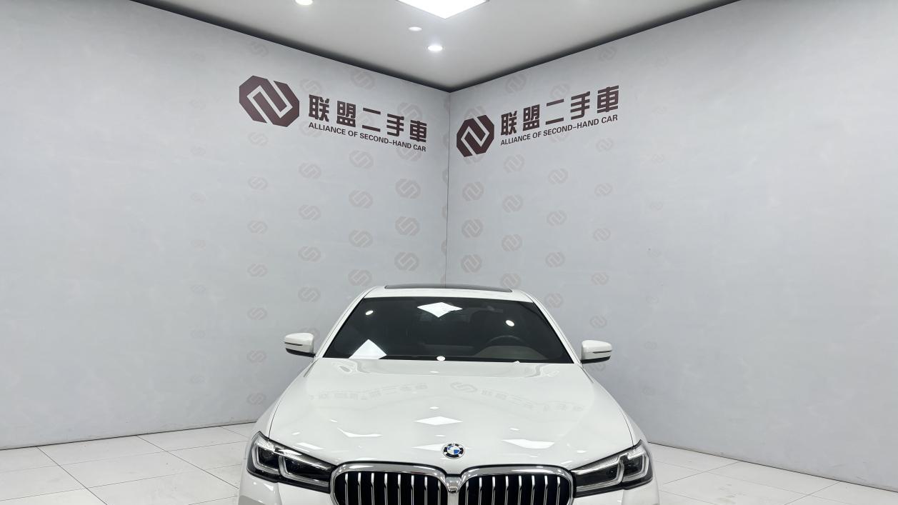 31.5万，22年宝马530Li M运动套装，3万公里，运动与豪华兼得！