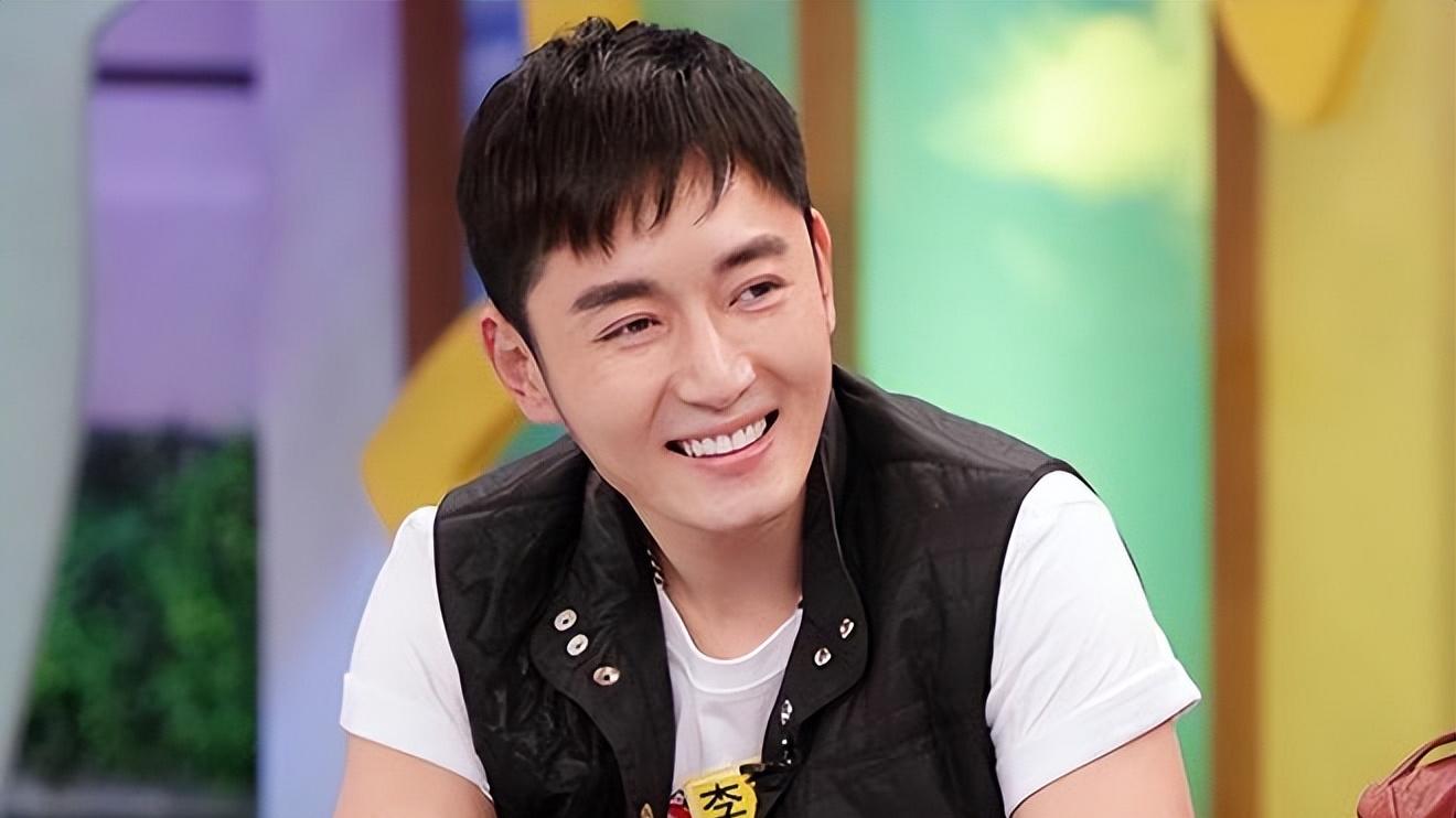 出演《甄嬛传》中“果郡王”爆火后，李东学为何淡出影视圈了？