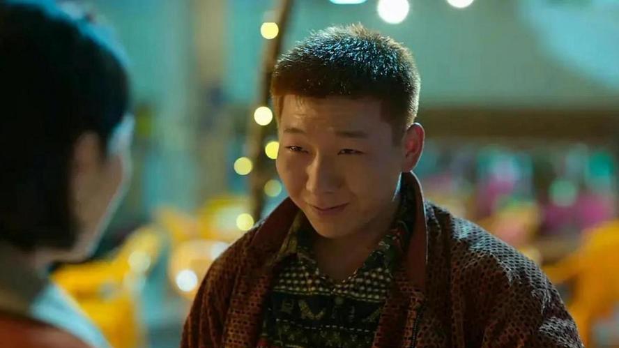 “反派专业户”阿如那，草原少年熬成“剧抛脸”