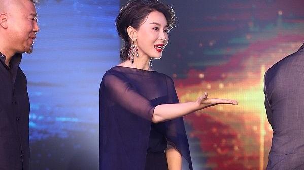 宁静直言金鸡奖内幕，评奖小圈子化，流量与资本暗流涌动