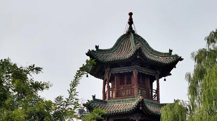 走进王家大院
