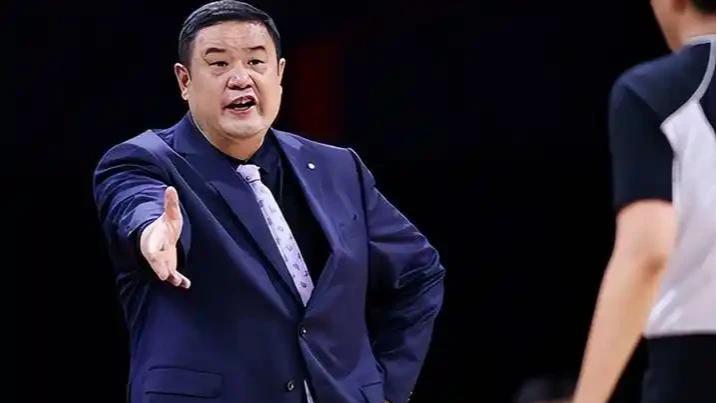 徐长锁，一个默默无闻扎根于青训的人，看看他的经历吧！