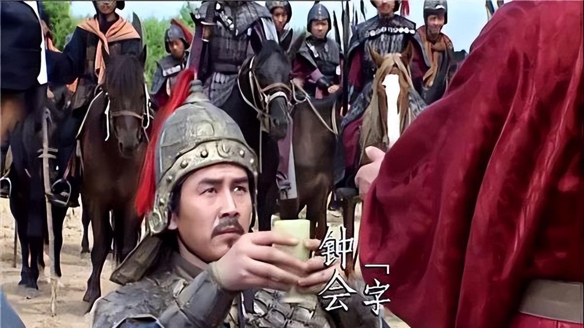 魏军将士家人都在魏国，钟会居然敢造反，是不是很蠢？有3个原因