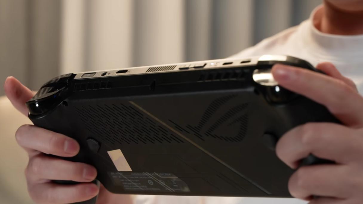 IGN评分9分！首发6499起的ROG XBOX 掌机X，比同配置掌机强在哪？
