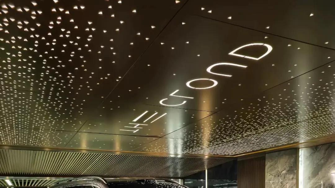 看中国品牌的技术突围，懂车帝实测教你怎么选豪华SUV