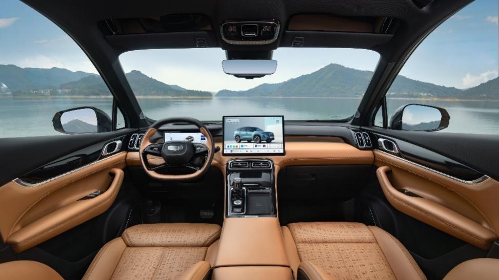 燃油SUV逆袭战：第四代博越L改写200万销量传奇的吉利智慧