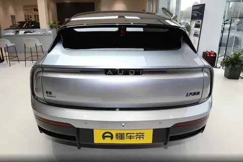 奥迪E5 Sportback钦定性能quattro，是不是真香？开开试试