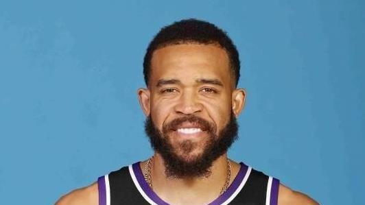 这几名急需的蓝领内线无一份正式合同！NBA真的不缺他们？