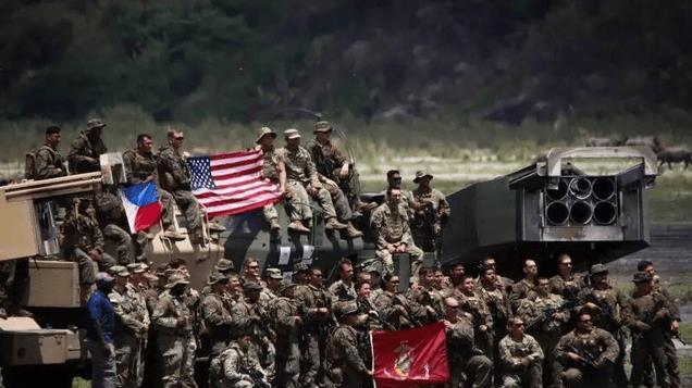 菲律宾一架小型飞机坠毁，意外揭露美军野心，手段层出不穷！