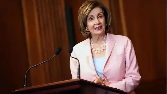 希拉里预言翻车现场：中国不仅没穷，还成了全球最大“人才磁铁”