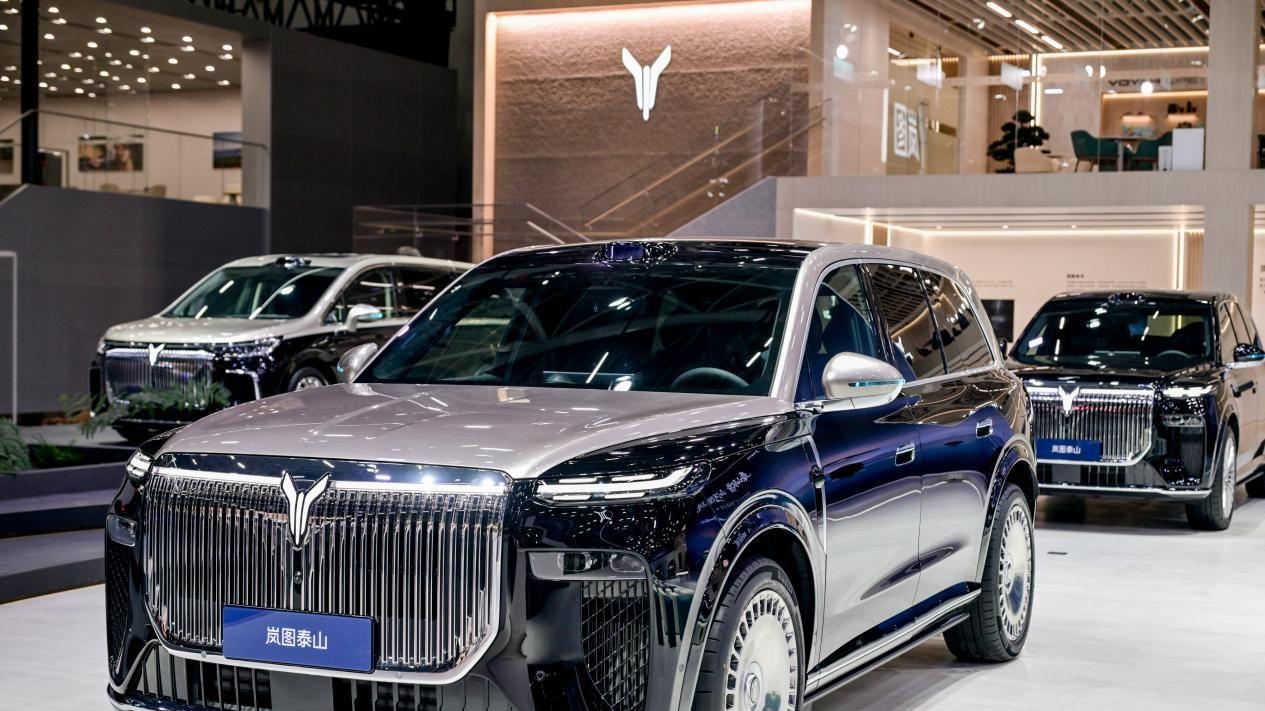 BBA车主集体倒戈？岚图泰山撕开中国豪华车新标签