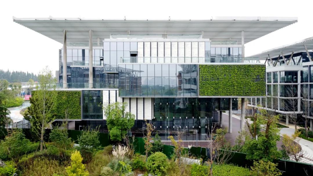 以“园”聚“产”，金牛一重点项目全面完工