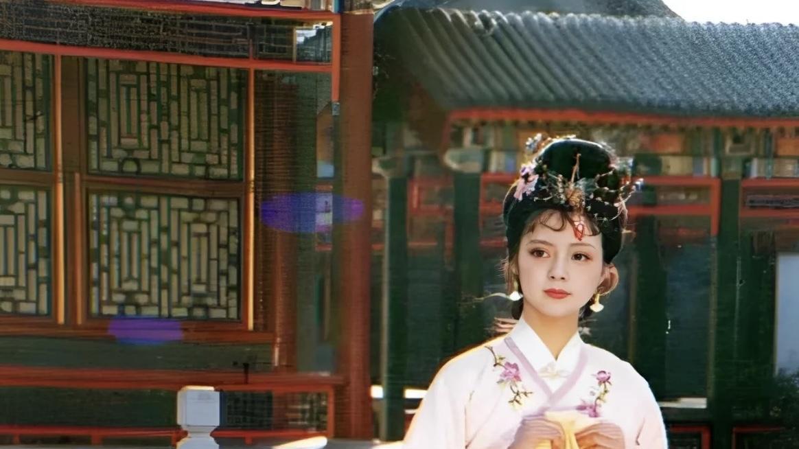 薛宝钗除了嫁给贾宝玉，还有更好的选择吗？