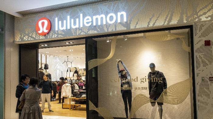 lulu 与 alo 爆火的背后，中产为何偏爱起运动风