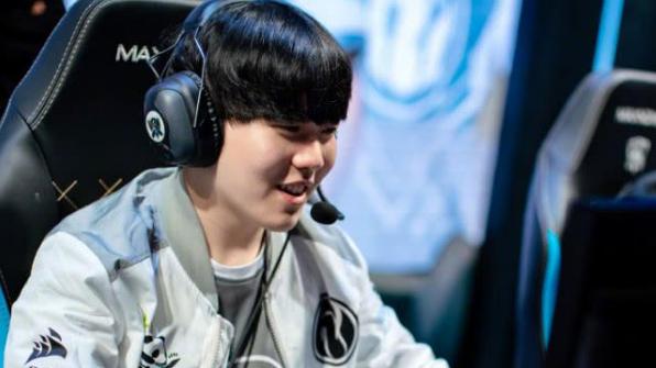 LOL：BLG换完打野换教练，比厂长执教JDG还离谱，25年总决赛落地成都