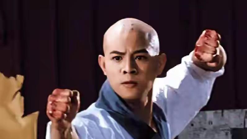 成龙、李连杰、周星驰都老了，唯独他活成“不老神话”，70岁像40