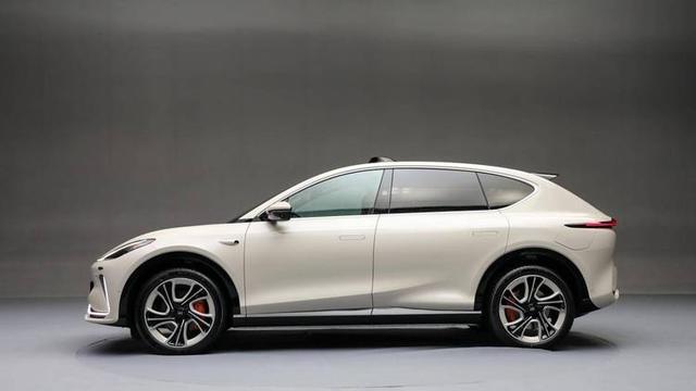 智己LS7焕新版实车到店！直降4万+零重力座椅