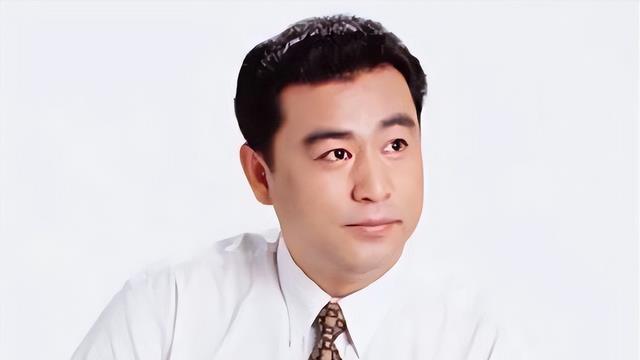 没想到，主持人张宏民从央视退休后，如今63岁了为何还单身？