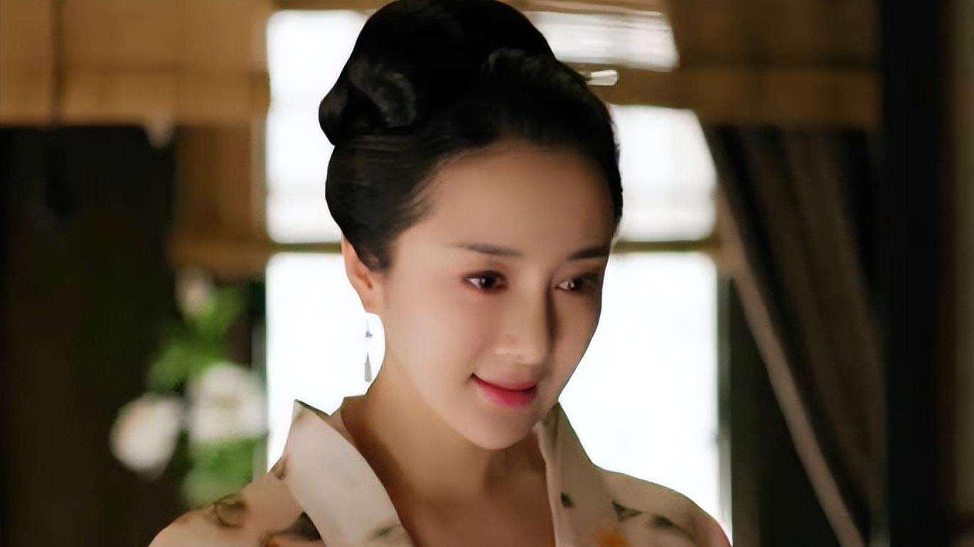 她曾是古装第一美人，被狗咬致毁容，如今却靠表演坏女人翻身！